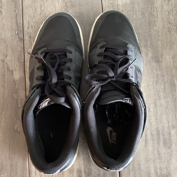 Nike dunk low supreme spark size 13 check the out thanks 🙏 - Picture 9 of 10